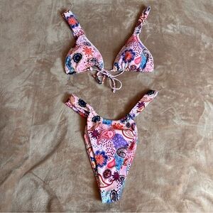 NWOT Pink and Blue Paisley High Cut Brazilian Triangle String Bikini - Size M